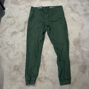 Publish size 32 Jogger